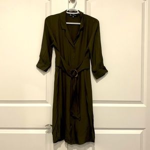 Dynamite like new green front button dress